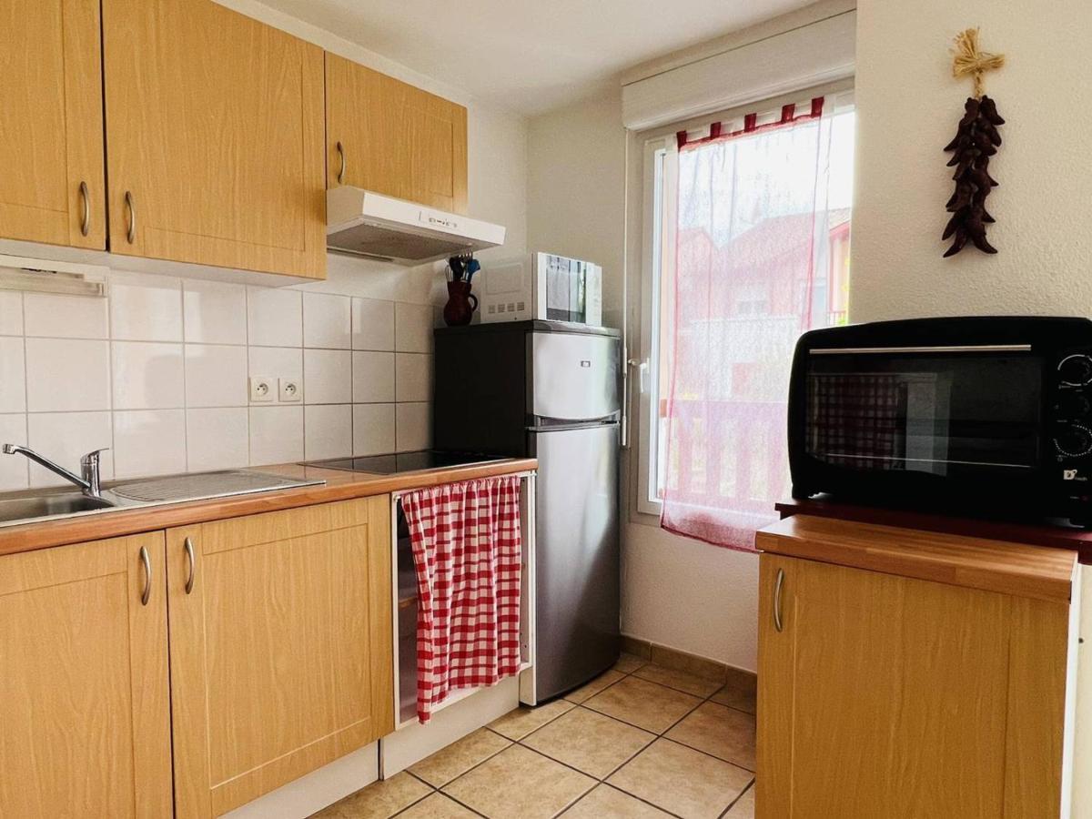 Appartement F2 A Cambo-Les-Bains Avec Piscine, Proche Thermes, Terrasse Et Parking - Fr-1-495-36 Eksteriør billede