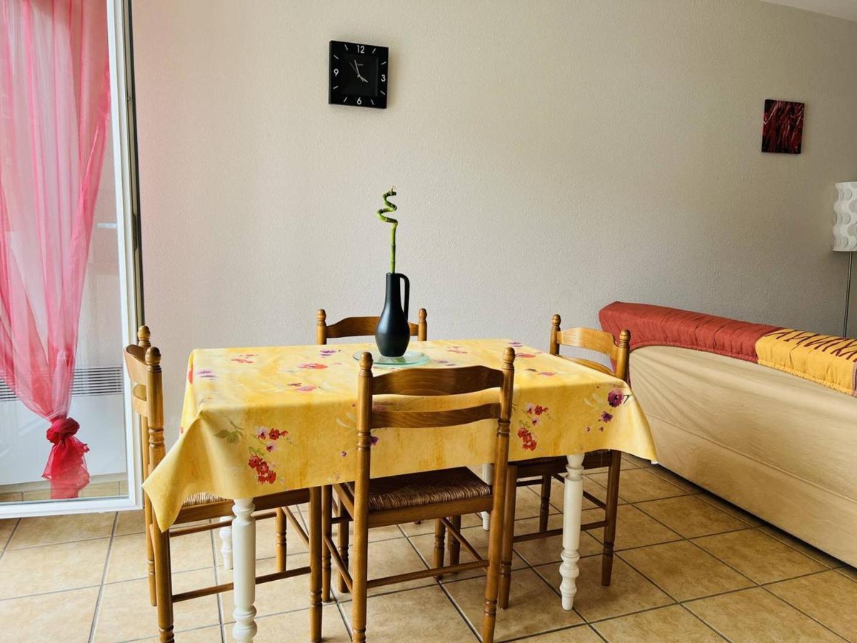 Appartement F2 A Cambo-Les-Bains Avec Piscine, Proche Thermes, Terrasse Et Parking - Fr-1-495-36 Eksteriør billede