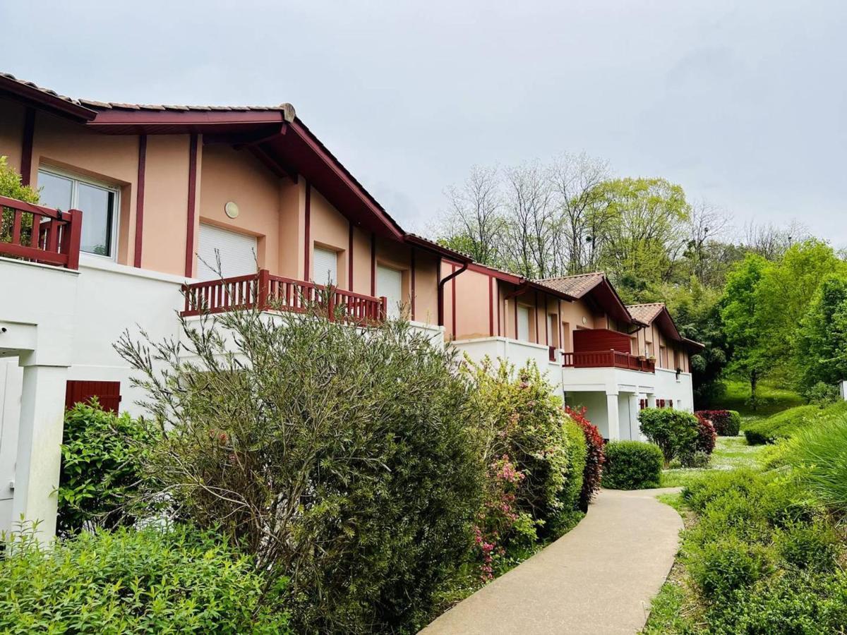 Appartement F2 A Cambo-Les-Bains Avec Piscine, Proche Thermes, Terrasse Et Parking - Fr-1-495-36 Eksteriør billede